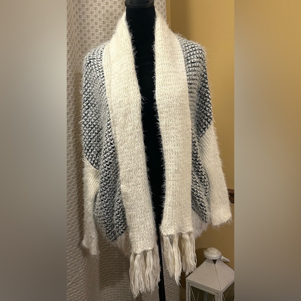 Freeway Cozy Black and White Knit Cardigan